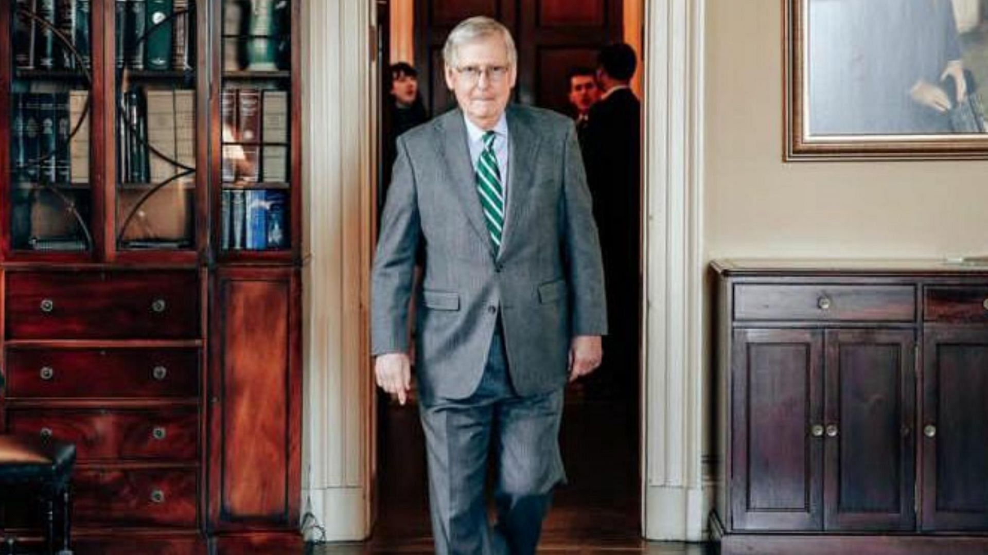 Mitch McConnell (Image via Instagram/@leadermcconnell)